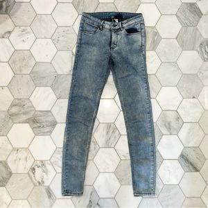 Acid-wash, high-waisted, skinny jeans.